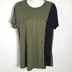 Army Green & Black Two-Tone Top with Buttons Down the Side, Size XL